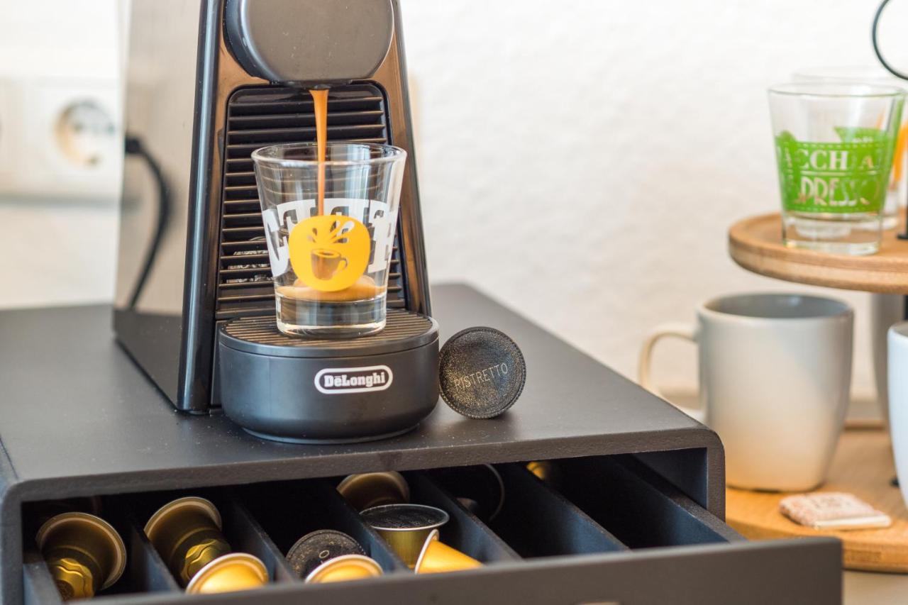 Schwarzlins Loftraum - Stilvolles Apartment Mit Smart Tv, Netflix, Disney Plus, Schnellem Wlan, Parken, Nespresso Sankt Ingbert Bagian luar foto