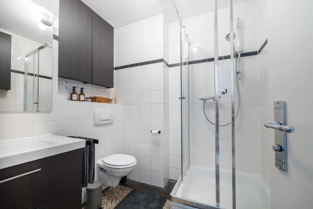 Schwarzlins Loftraum - Stilvolles Apartment Mit Smart Tv, Netflix, Disney Plus, Schnellem Wlan, Parken, Nespresso Sankt Ingbert Bagian luar foto